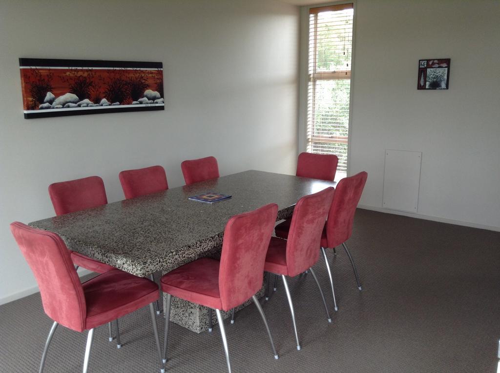 Aparthotel One Burgess Hill New Plymouth Zewnętrze zdjęcie