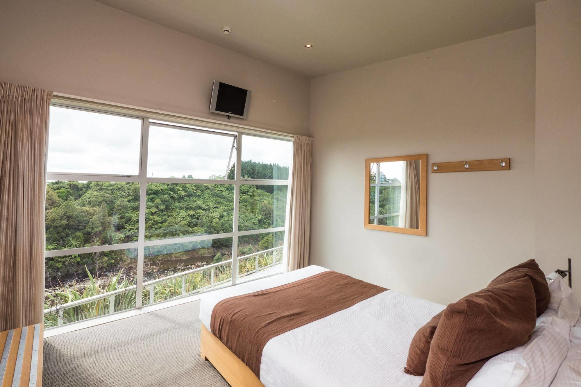 Aparthotel One Burgess Hill New Plymouth Zewnętrze zdjęcie