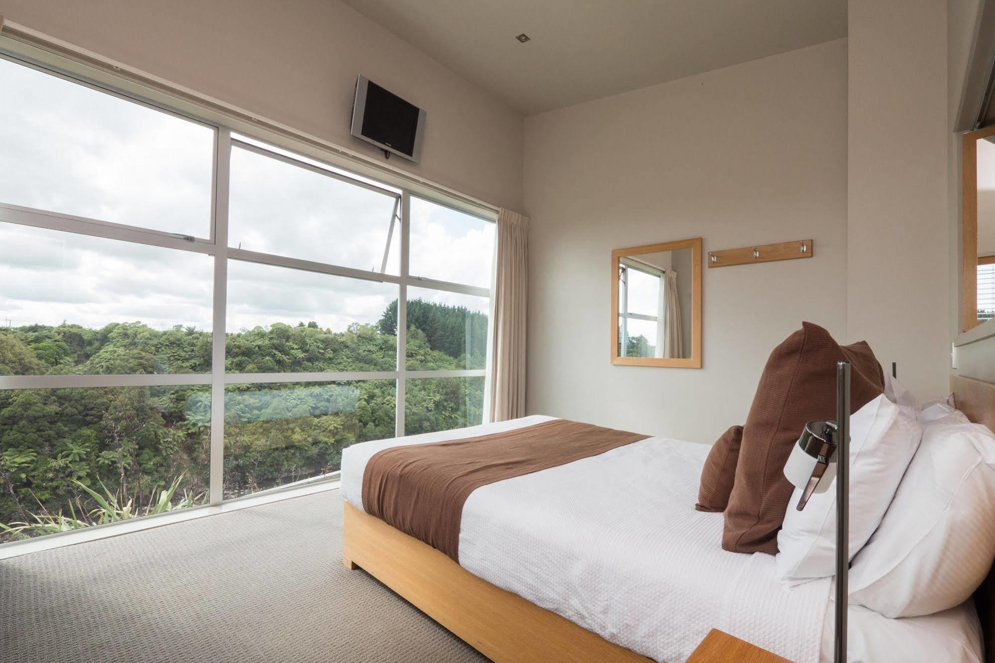 Aparthotel One Burgess Hill New Plymouth Zewnętrze zdjęcie