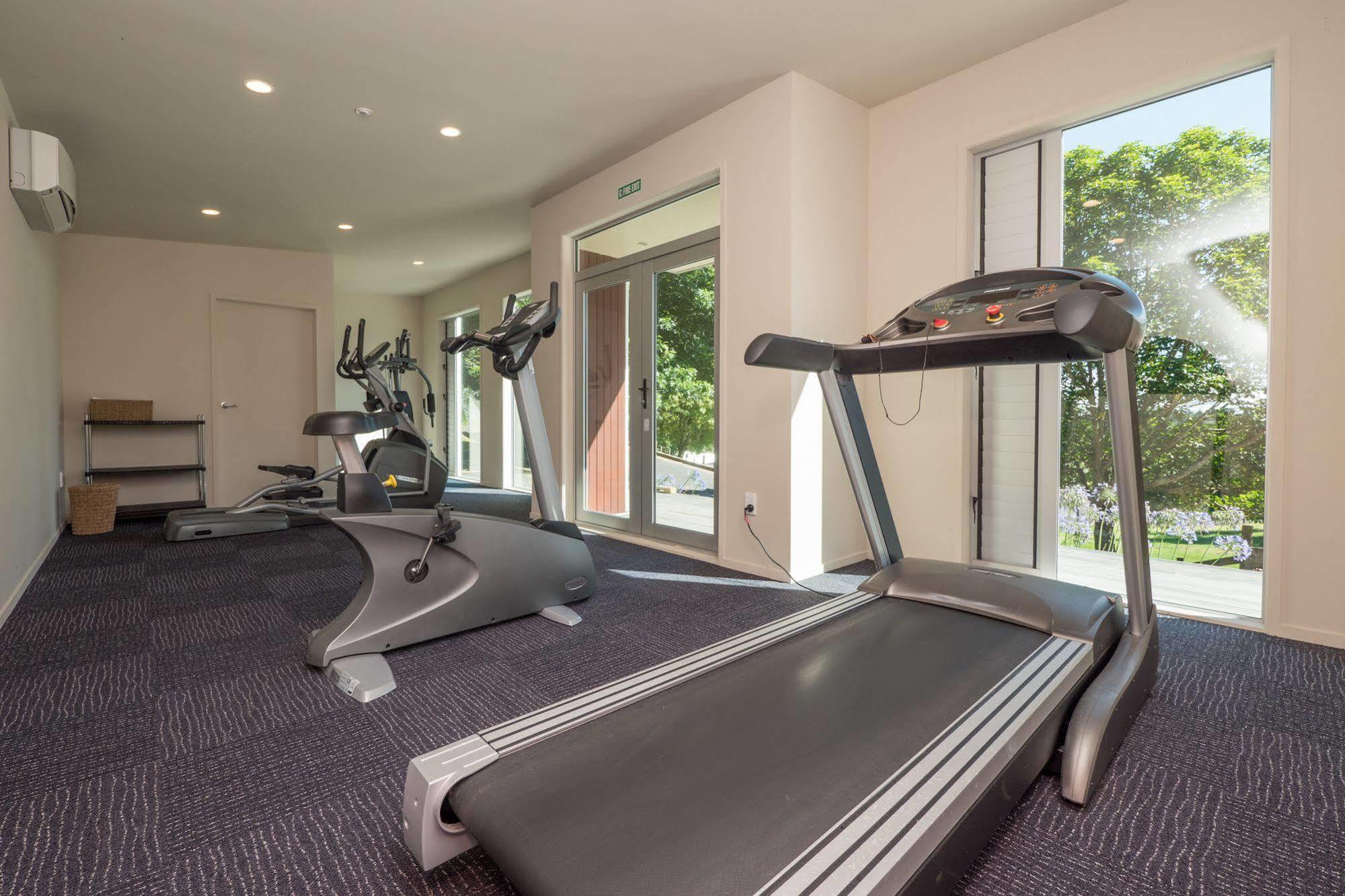 Aparthotel One Burgess Hill New Plymouth Zewnętrze zdjęcie